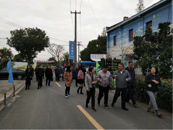 青浦應(yīng)急局、青浦聯(lián)通和磊諾公司“共建美麗鄉(xiāng)村、打造和諧家園”聯(lián)建活動(dòng)舉辦(圖2)